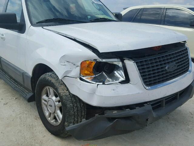 1FMRU15W24LB16783 - 2004 FORD EXPEDITION WHITE photo 9