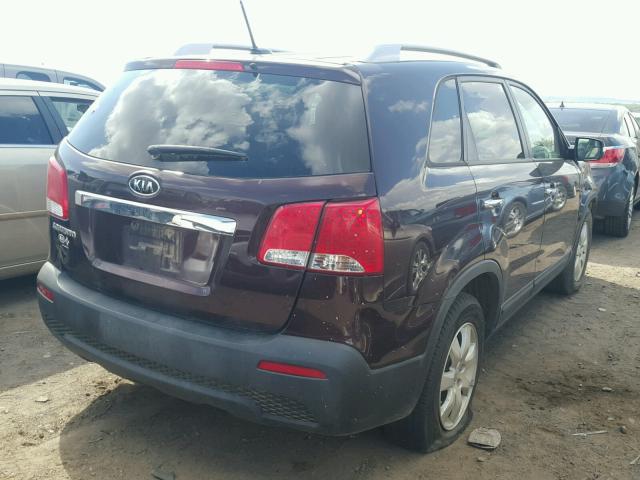 5XYKTDA28DG310047 - 2013 KIA SORENTO PURPLE photo 4