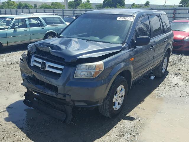 5FNYF28196B045751 - 2006 HONDA PILOT LX GRAY photo 2