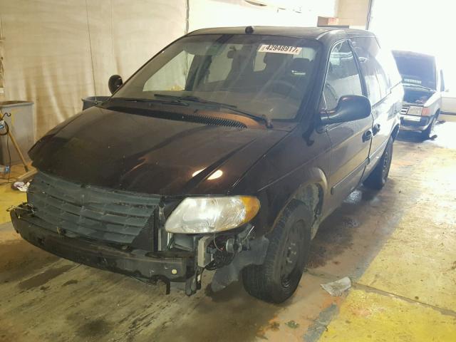 1C4GP45RX5B387385 - 2005 CHRYSLER TOWN & COU BLACK photo 2