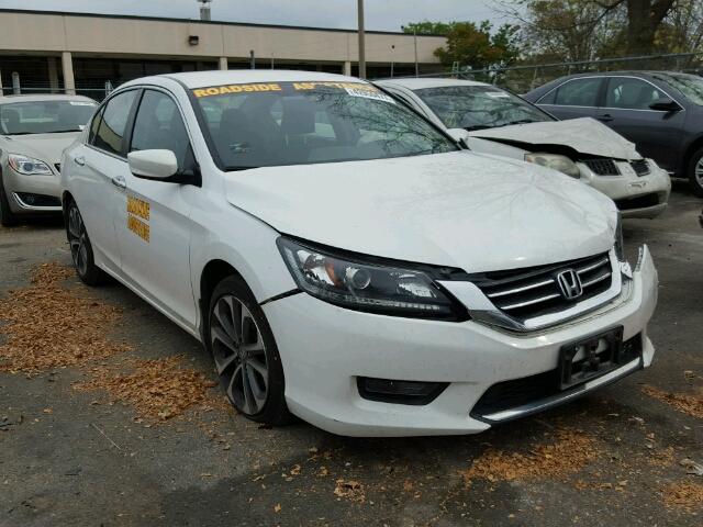 1HGCR2F5XFA266597 - 2015 HONDA ACCORD SPO WHITE photo 1