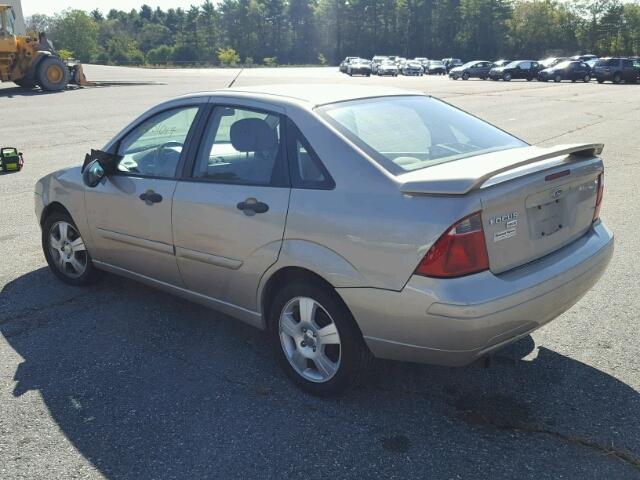 1FAHP34N87W273660 - 2007 FORD FOCUS ZX4 BEIGE photo 3