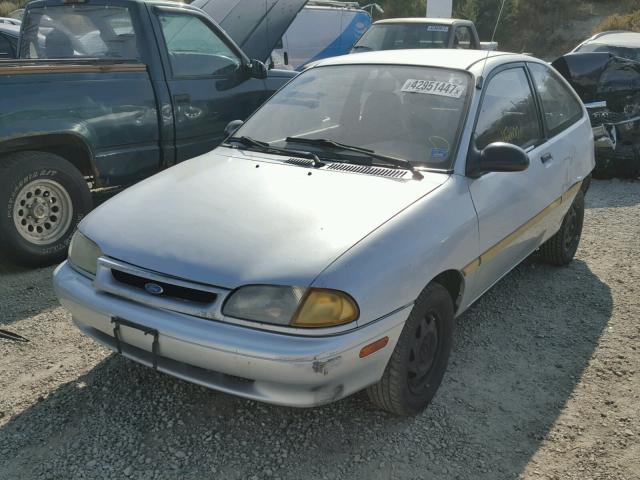 KNJLT05H6S6111975 - 1995 FORD ASPIRE SILVER photo 2