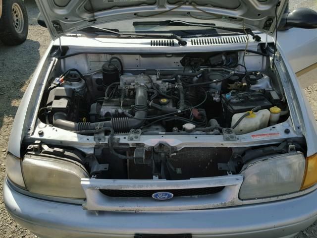 KNJLT05H6S6111975 - 1995 FORD ASPIRE SILVER photo 7