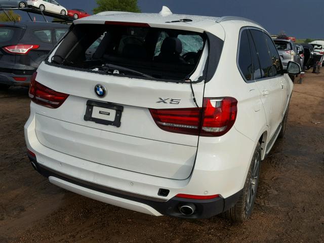 5UXKR0C57H0U55086 - 2017 BMW X5 XDRIVE3 WHITE photo 4