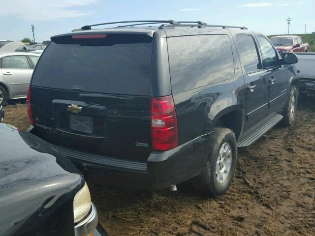 1GNSCJE00BR317927 - 2011 CHEVROLET SUBURBAN C BLACK photo 4