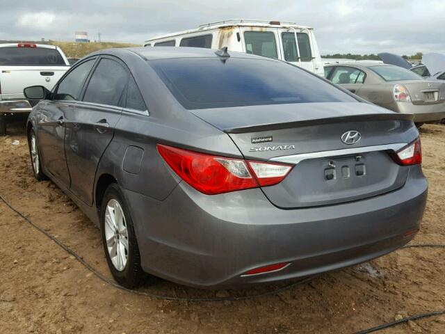 5NPEB4AC8CH379093 - 2012 HYUNDAI SONATA GLS GRAY photo 3