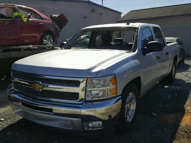 3GCUCSE21CG263693 - 2012 CHEVROLET SILVERADO SILVER photo 2