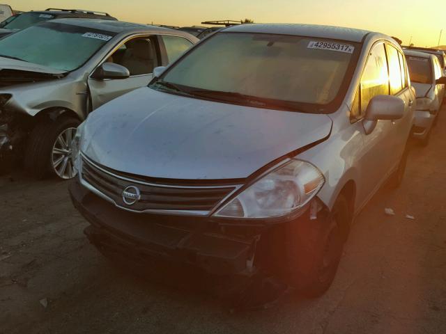 3N1BC1CP2AL450884 - 2010 NISSAN VERSA S SILVER photo 2