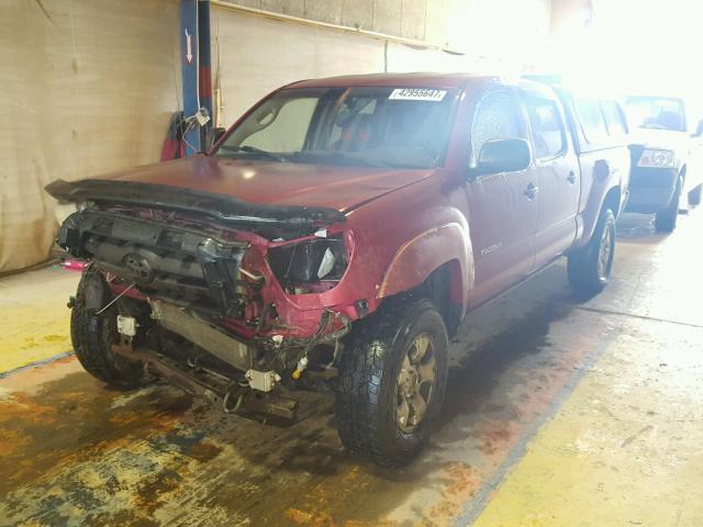 5TEMU52NX5Z021960 - 2005 TOYOTA TACOMA RED photo 2