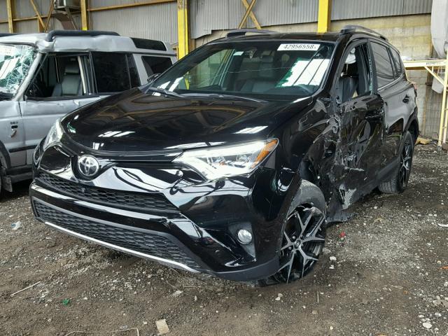 2T3NFREV3HW329828 - 2017 TOYOTA RAV4 SE BLACK photo 2