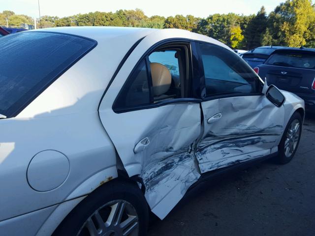 1LNHM87A24Y670169 - 2004 LINCOLN LS 白色 照片 9