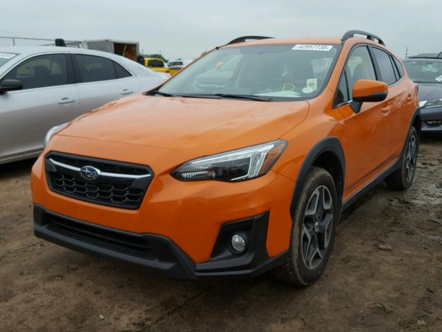 JF2GTAJC1JH285672 - 2018 SUBARU CROSSTREK ORANGE photo 2