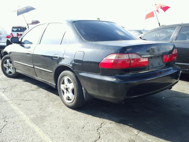 1HGCG1652XA045187 - 1999 HONDA ACCORD BLACK photo 3