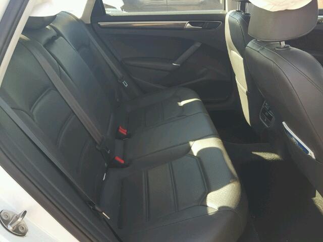 1VWBT7A30GC010096 - 2016 VOLKSWAGEN PASSAT WHITE photo 6