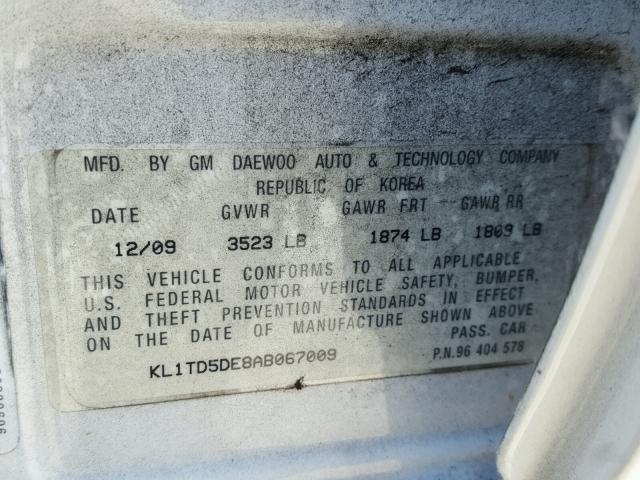 KL1TD5DE8AB067009 - 2010 CHEVROLET AVEO LS WHITE photo 10