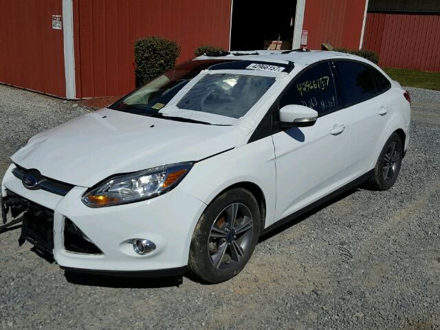 1FADP3F26EL459438 - 2014 FORD FOCUS SE WHITE photo 2