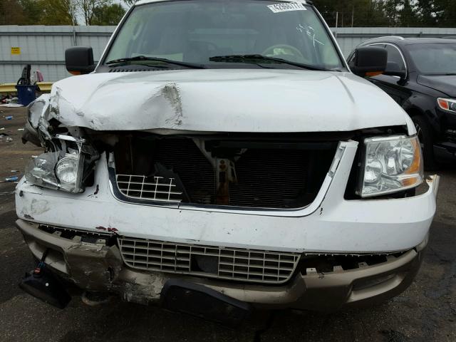 1FMFU18L03LB45508 - 2003 FORD EXPEDITION WHITE photo 9