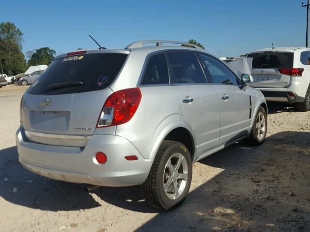 3GNFL3EK8DS525231 - 2013 CHEVROLET CAPTIVA LT SILVER photo 4