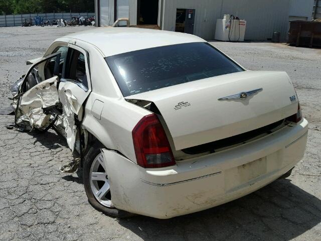 2C3KA53G47H726823 - 2007 CHRYSLER 300 TOURIN WHITE photo 3