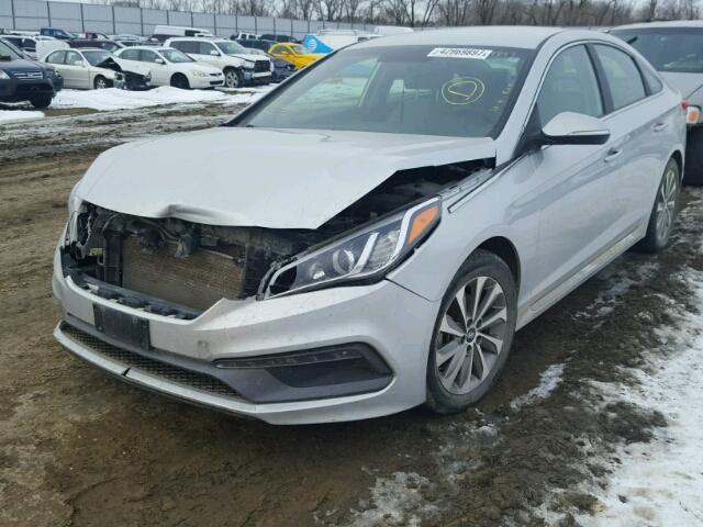 5NPE34AF8FH098889 - 2015 HYUNDAI SONATA SPO SILVER photo 2