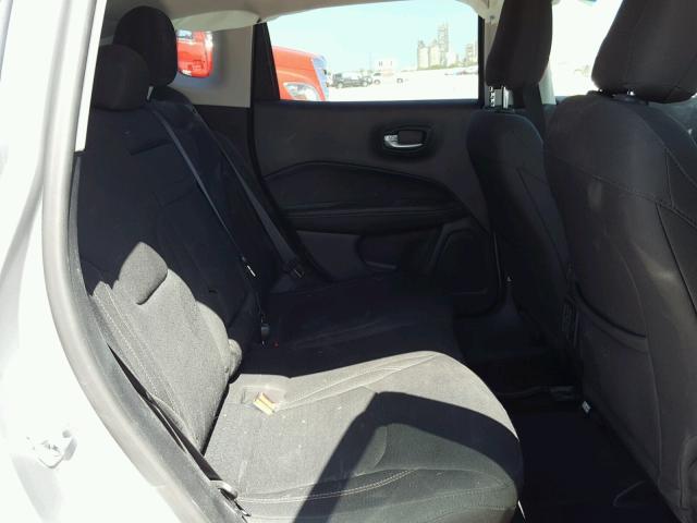 3C4NJCAB3JT133442 - 2018 JEEP COMPASS SP 银色 照片 6