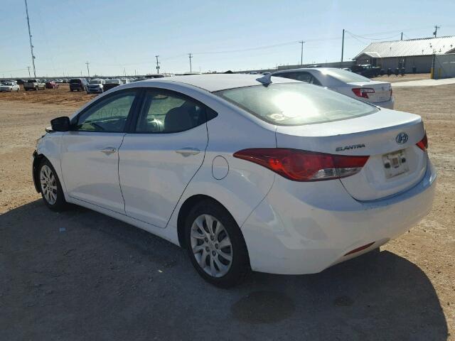 5NPDH4AEXDH178857 - 2013 HYUNDAI ELANTRA GL WHITE photo 3