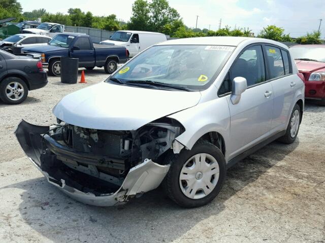 3N1BC1CP4BL406130 - 2011 NISSAN VERSA S SILVER photo 2