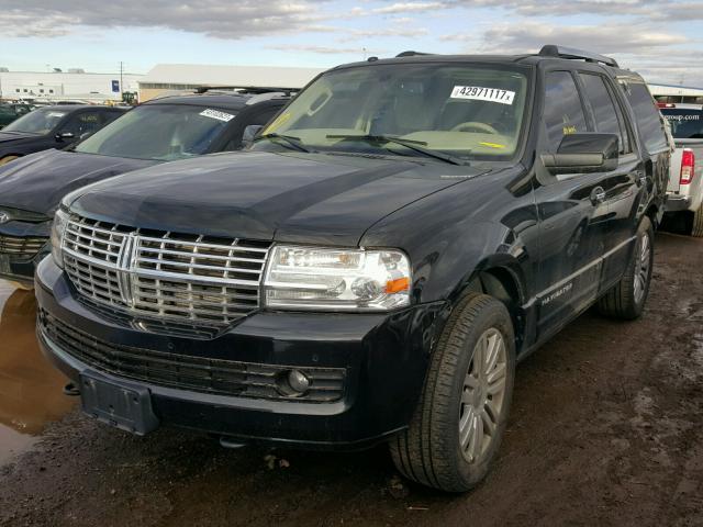 5LMJJ2J50AEJ08266 - 2010 LINCOLN NAVIGATOR BLACK photo 2