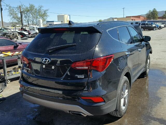 5NMZUDLBXHH012913 - 2017 HYUNDAI SANTA FE S 黑色 照片 4