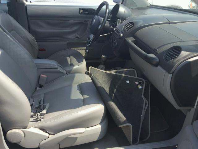 3VWCK21C63M443179 - 2003 VOLKSWAGEN NEW BEETLE 银色 照片 5