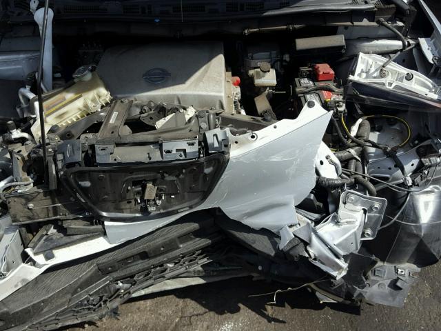 1N4AZ0CPXDC404937 - 2013 NISSAN LEAF S SILVER photo 7