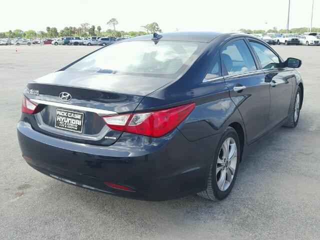 5NPEC4AC6DH716312 - 2013 HYUNDAI SONATA SE 黑色 照片 4