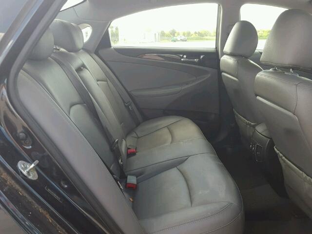 5NPEC4AC6DH716312 - 2013 HYUNDAI SONATA SE 黑色 照片 6