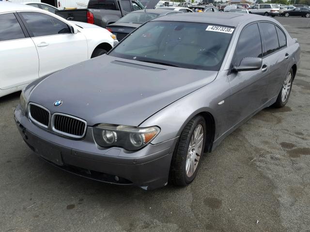 WBAGL63474DP69226 - 2004 BMW 745 I GRAY photo 2