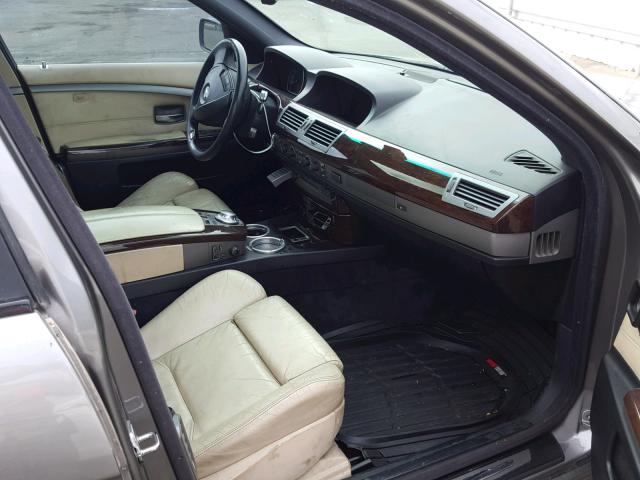 WBAGL63474DP69226 - 2004 BMW 745 I GRAY photo 5