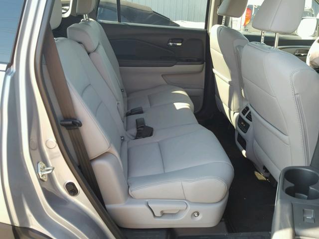 5FNYF6H79HB033663 - 2017 HONDA PILOT EXLN SILVER photo 6