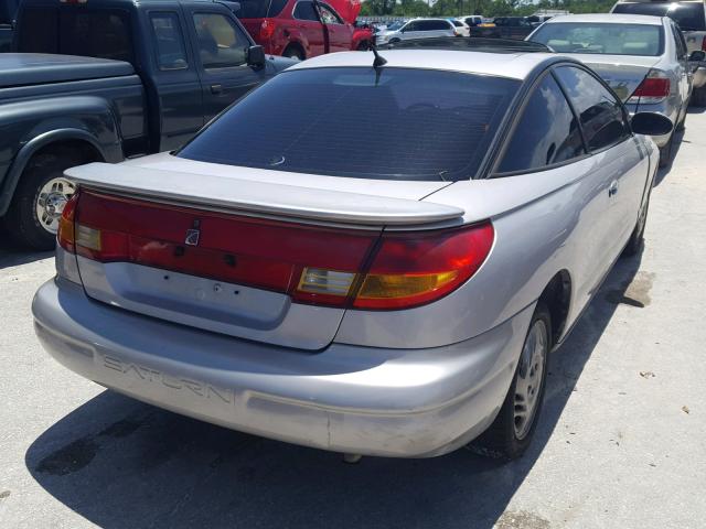 1G8ZR1275YZ202511 - 2000 SATURN SC2 SILVER photo 4