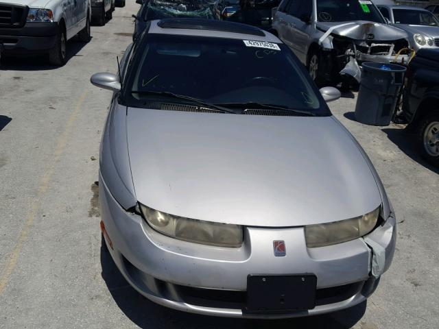 1G8ZR1275YZ202511 - 2000 SATURN SC2 SILVER photo 9