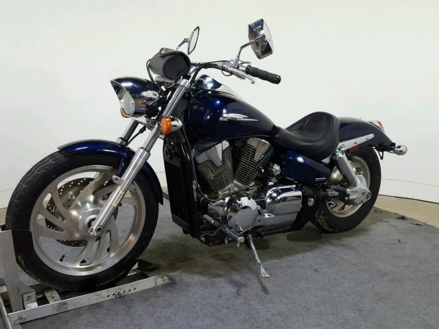 1HFSC55017A306852 - 2007 HONDA VTX1300 C BLUE photo 4