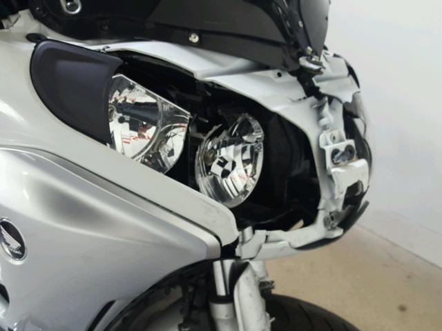 JH2SC68G2CK000649 - 2012 HONDA GL1800 SILVER photo 16