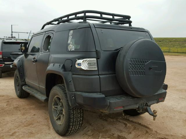 JTEBU11F270002571 - 2007 TOYOTA FJ CRUISER BLACK photo 3