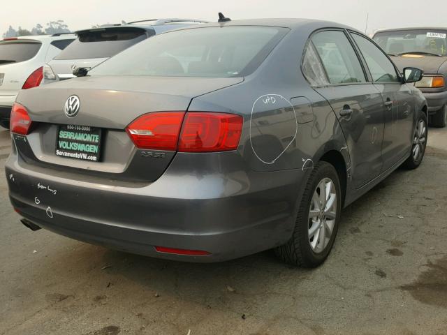 3VWDP7AJ9CM313902 - 2012 VOLKSWAGEN JETTA SE 灰色 照片 4