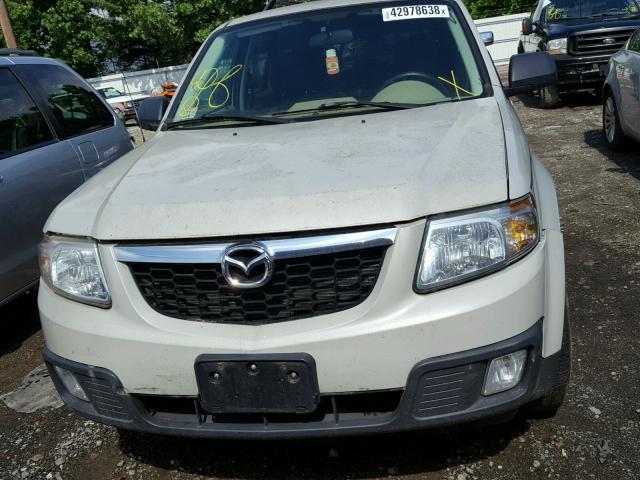 4F2CZ96128KM00178 - 2008 MAZDA TRIBUTE S BEIGE photo 9