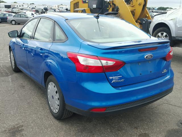 1FADP3F27DL177498 - 2013 FORD FOCUS BLUE photo 3