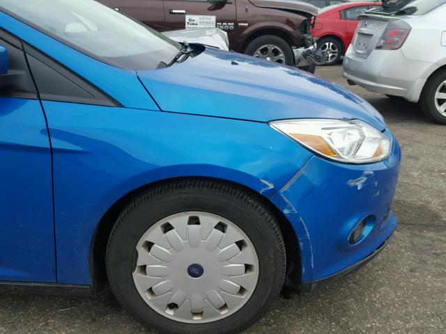 1FADP3F27DL177498 - 2013 FORD FOCUS BLUE photo 9