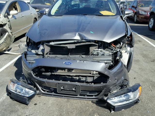 3FA6P0PU4DR247922 - 2013 FORD FUSION SE GRAY photo 9