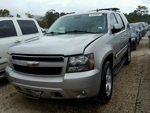 1GNFC23009R137853 - 2009 CHEVROLET TAHOE C150 GRAY photo 2