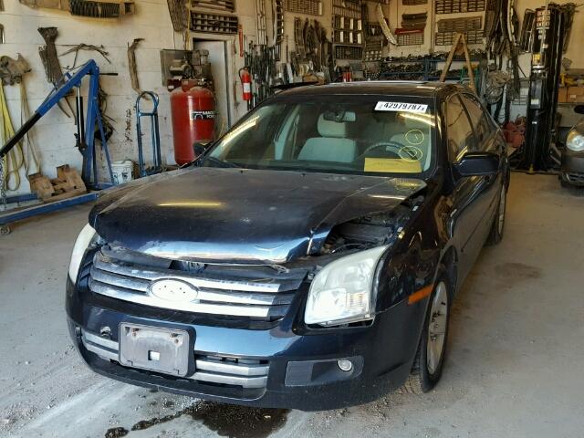 3FAHP01128R175552 - 2008 FORD FUSION SE BLUE photo 2