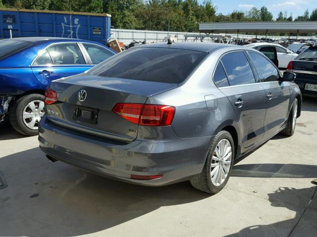 3VWD07AJ3FM325133 - 2015 VOLKSWAGEN JETTA GRAY photo 4